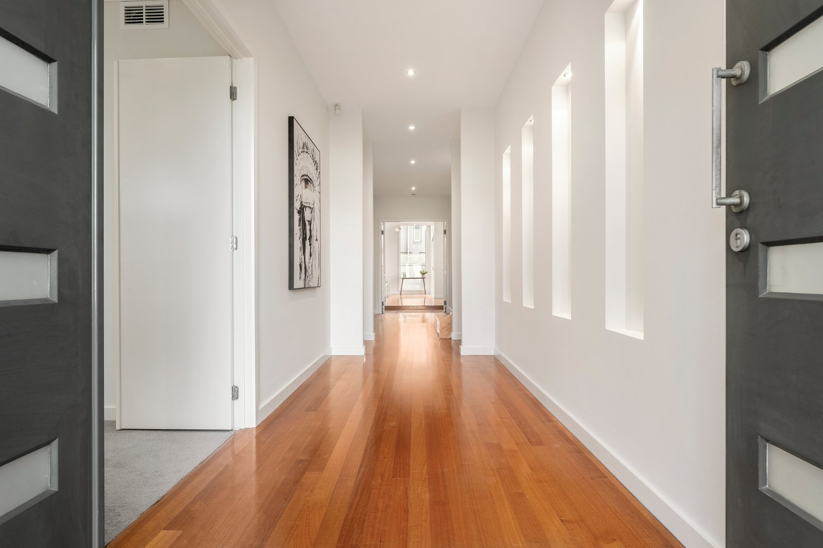 Gallery: 17 Shearwater Crescent