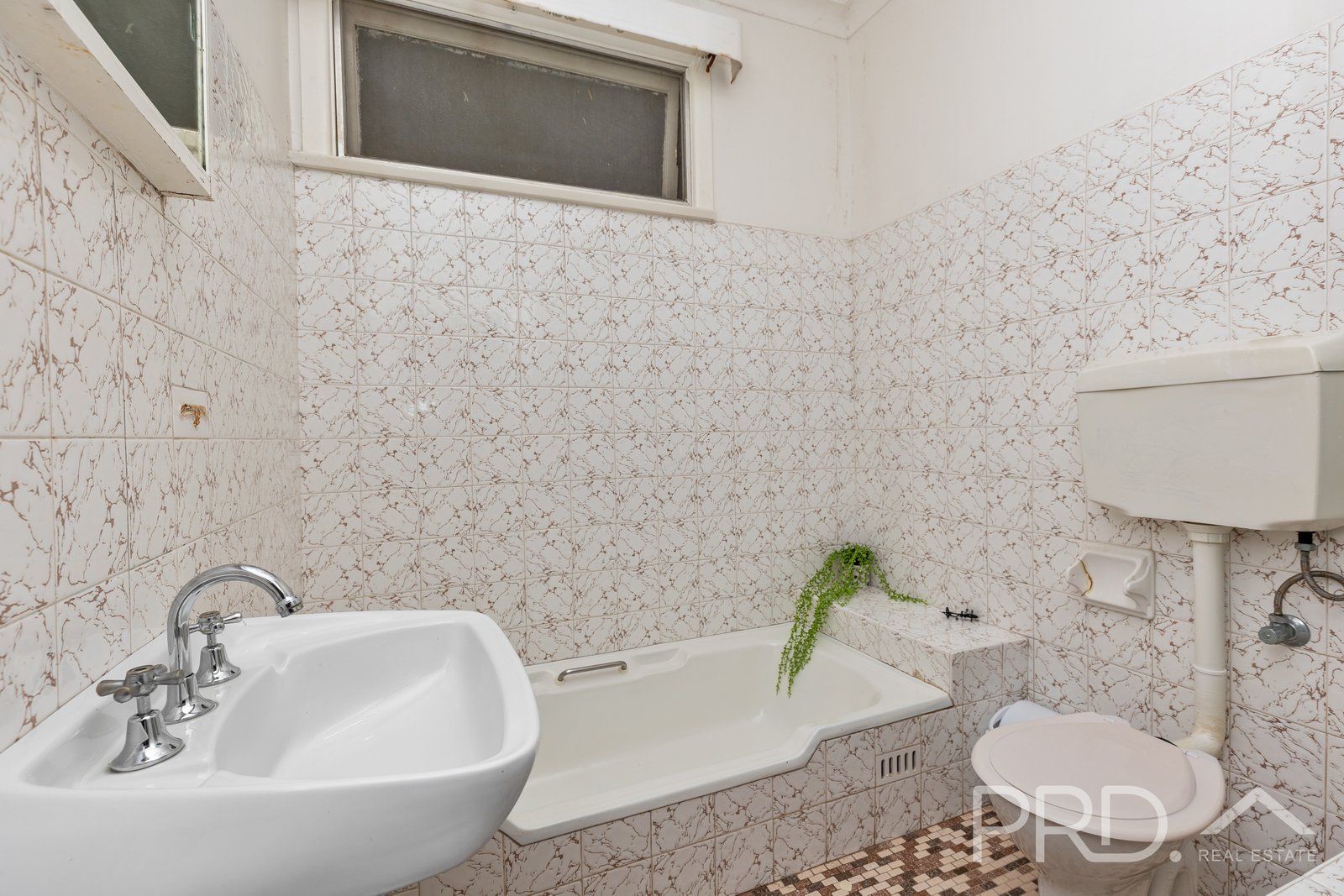 17 Simpson Street TUMUT 15