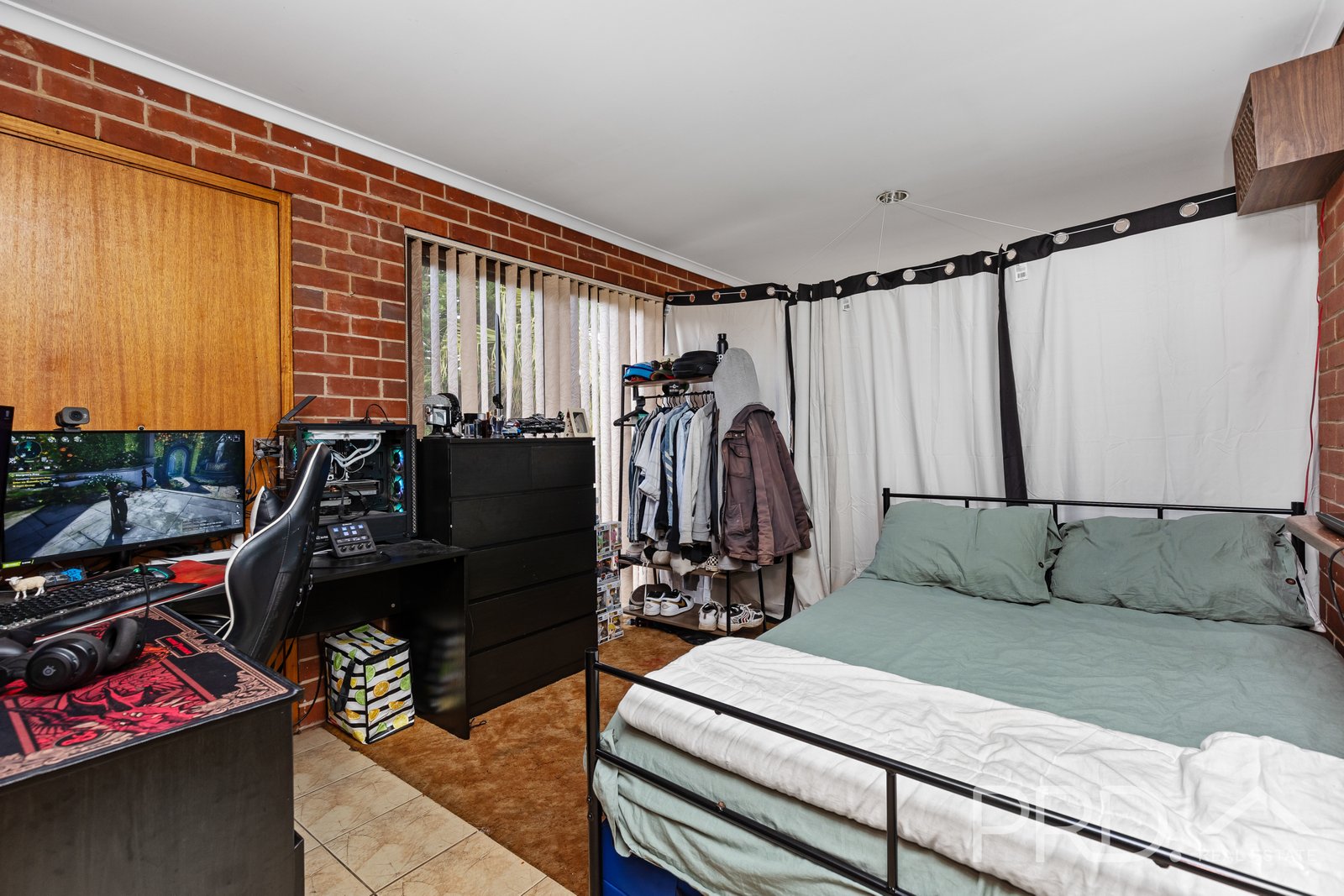 17 Simpson Street TUMUT 17