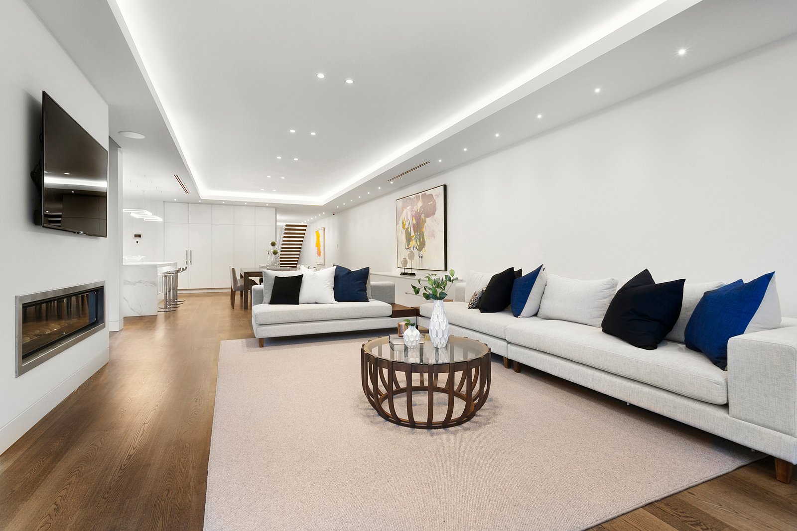 Real Estate and Property in 17 Spring Road, Malvern, VIC