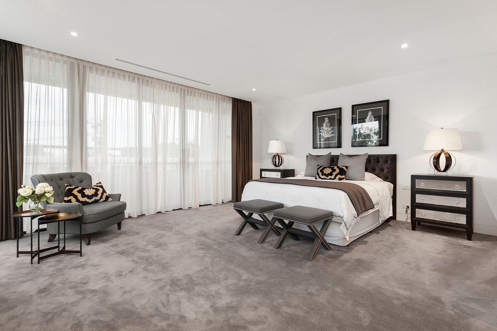 Real Estate and Property in 17 Spring Road, Malvern, VIC