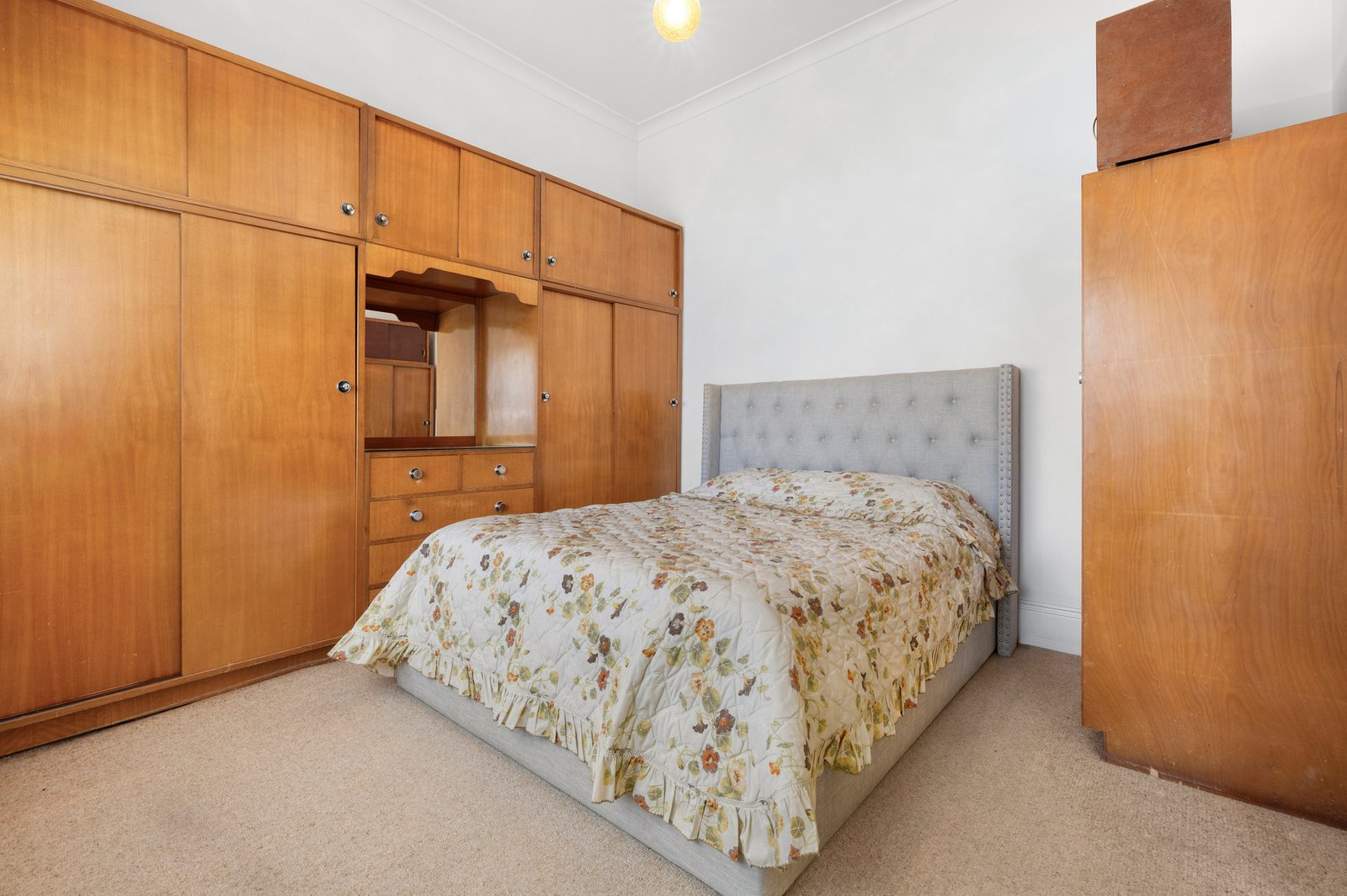 Gallery: 17 Spring Street East