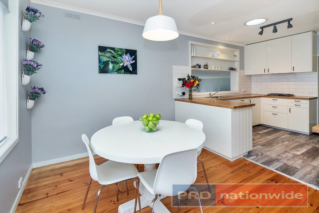 17 Springs Road BROWN HILL 2