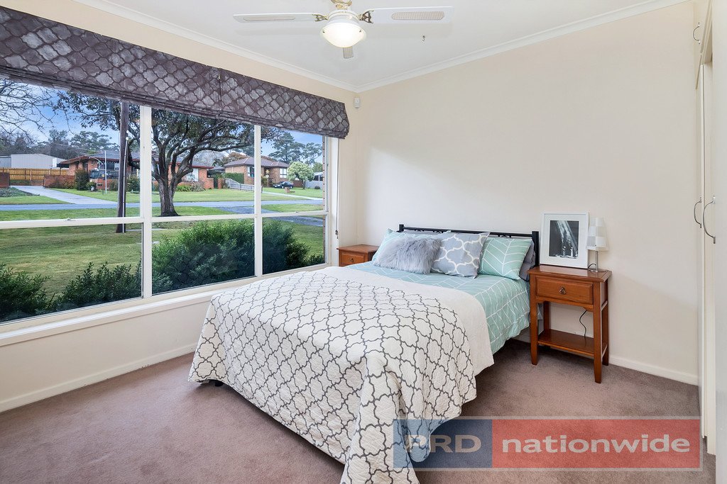 17 Springs Road BROWN HILL 6