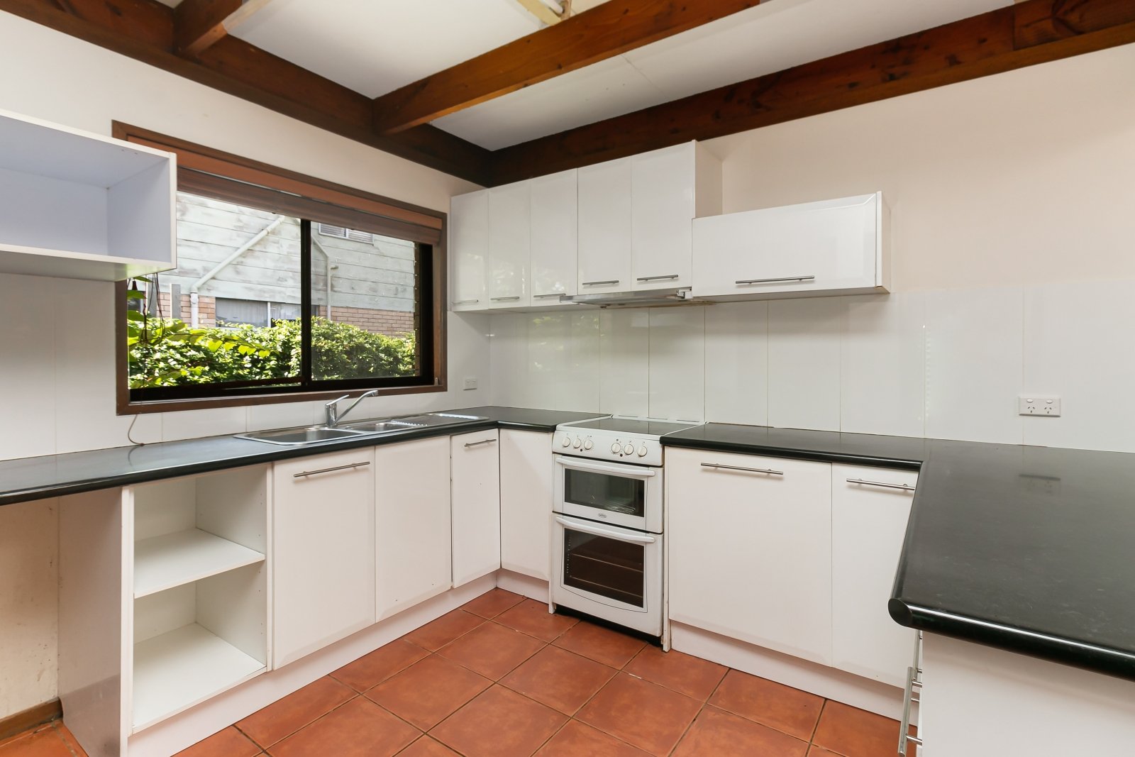 17 St Kilda Crescent TWEED HEADS WEST 6