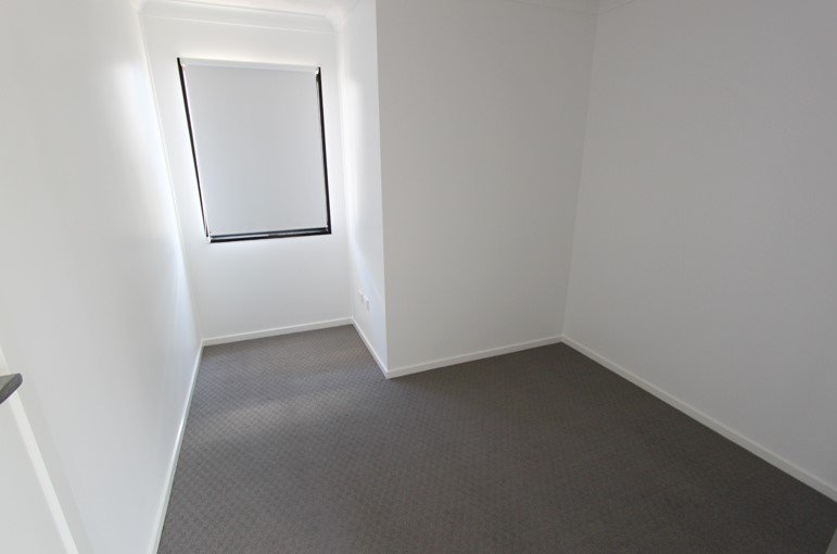 17 Stewart Street WEST GLADSTONE 12