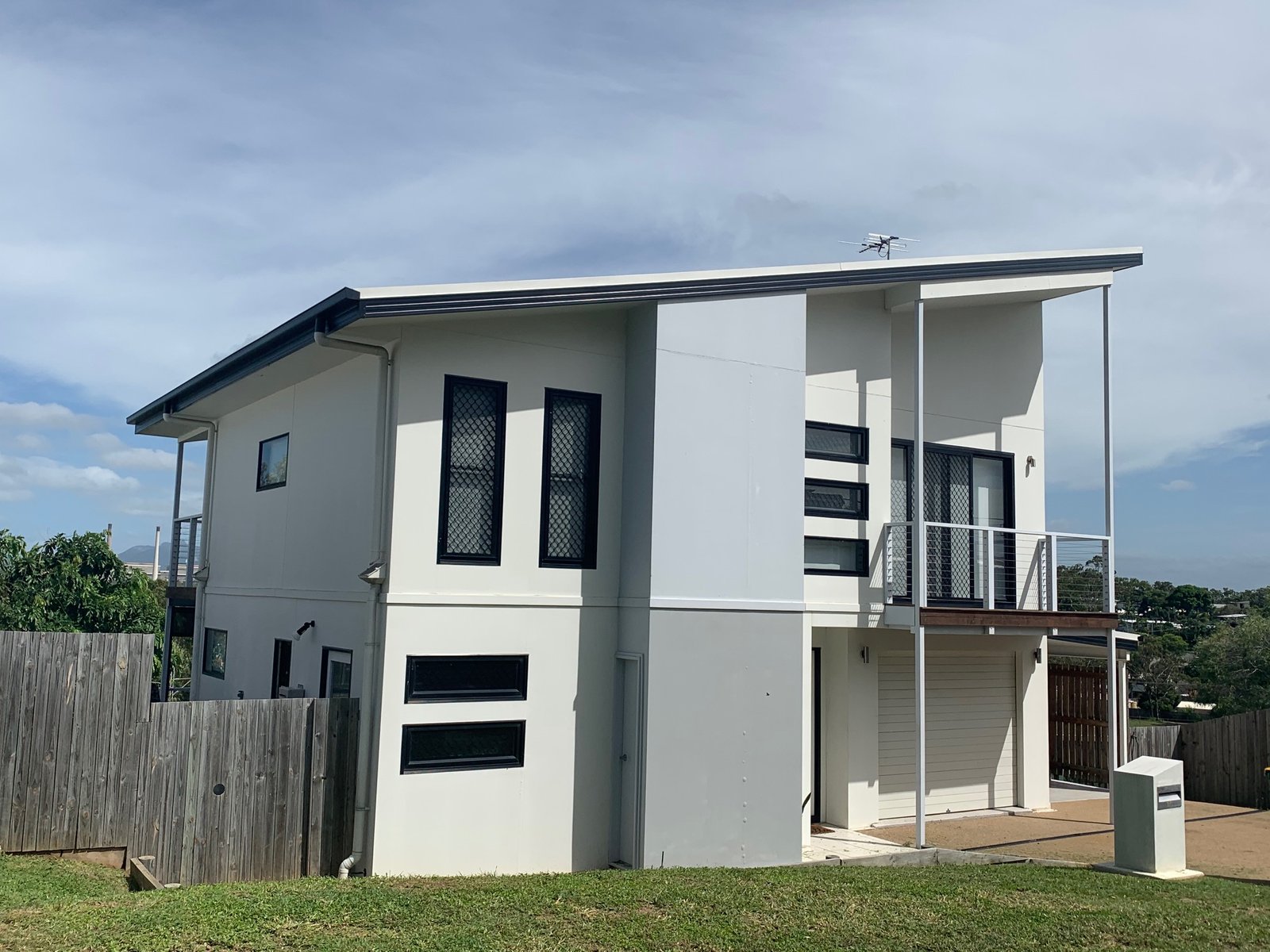 17 Stewart Street WEST GLADSTONE 16