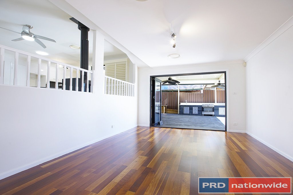 17 Stoke Crescent SOUTH PENRITH 7