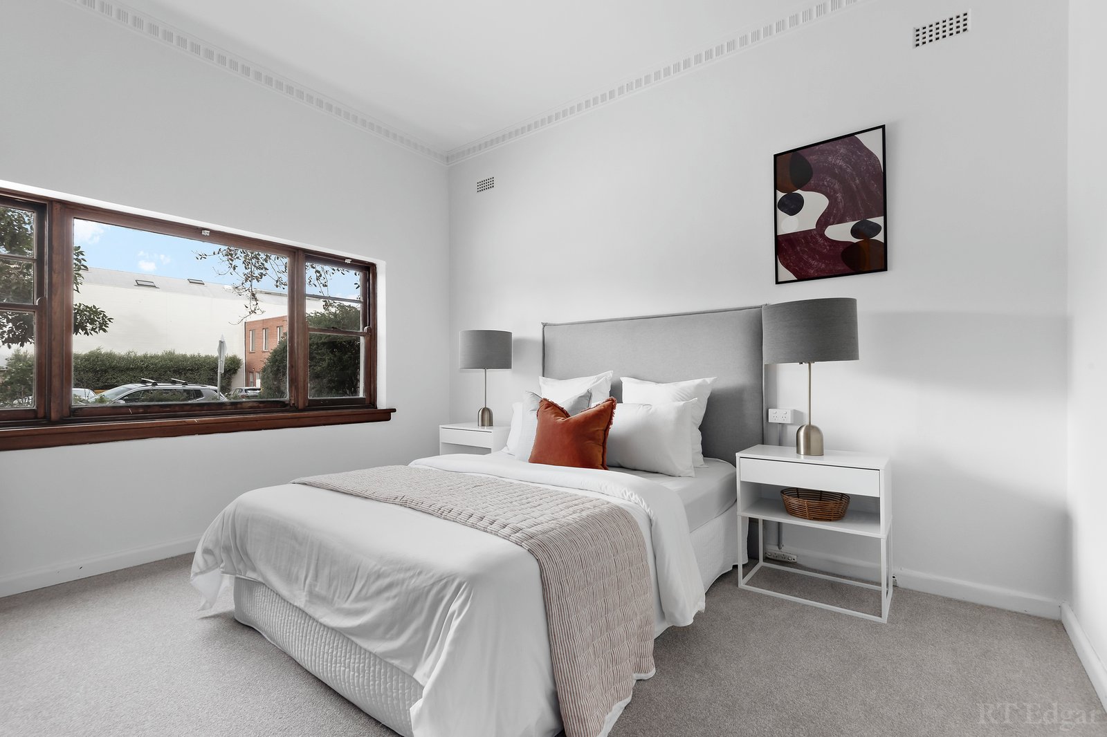 Real Estate and Property in 17 Strathalbyn Street, Kew East, VIC