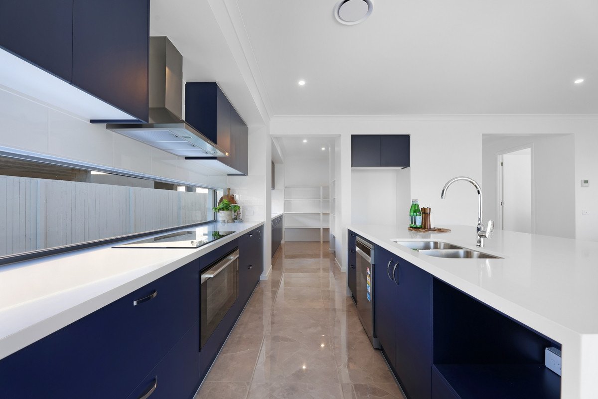 17 Suncove Court Burleigh Heads 9