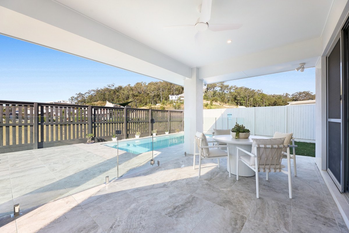 17 Suncove Court Burleigh Heads 11