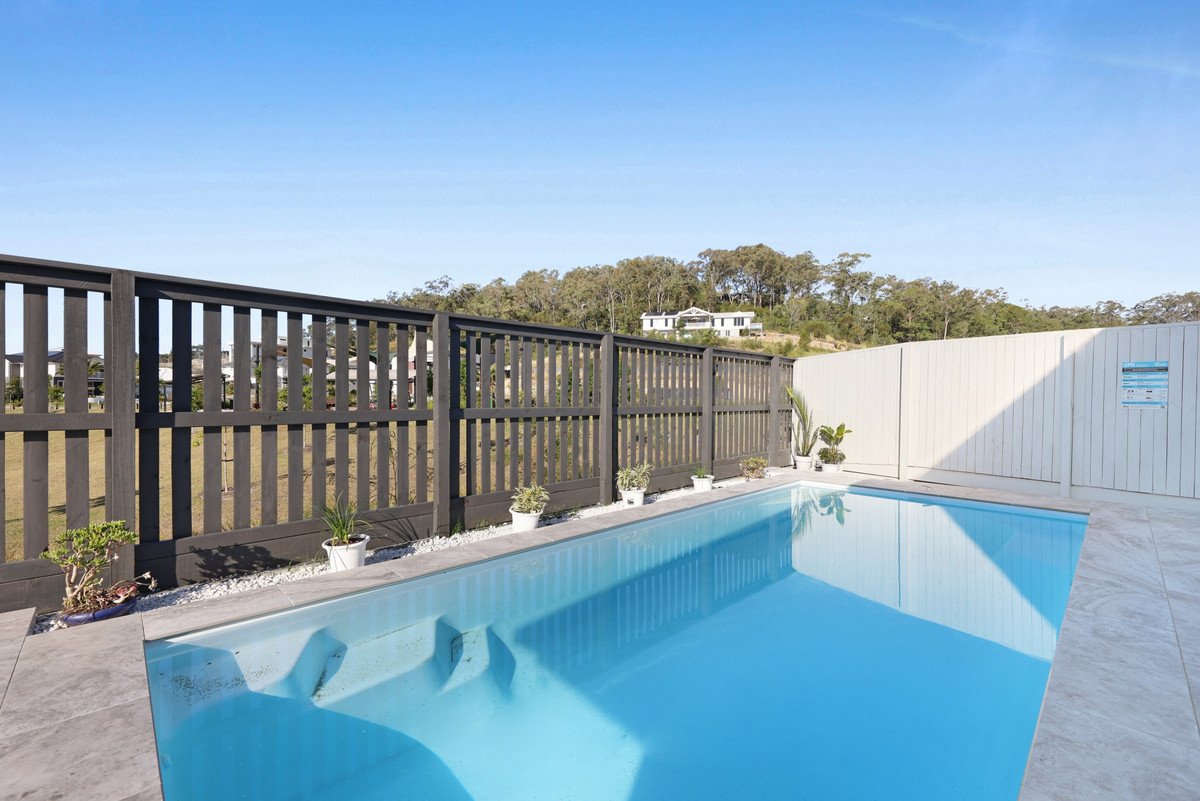 17 Suncove Court Burleigh Heads 12