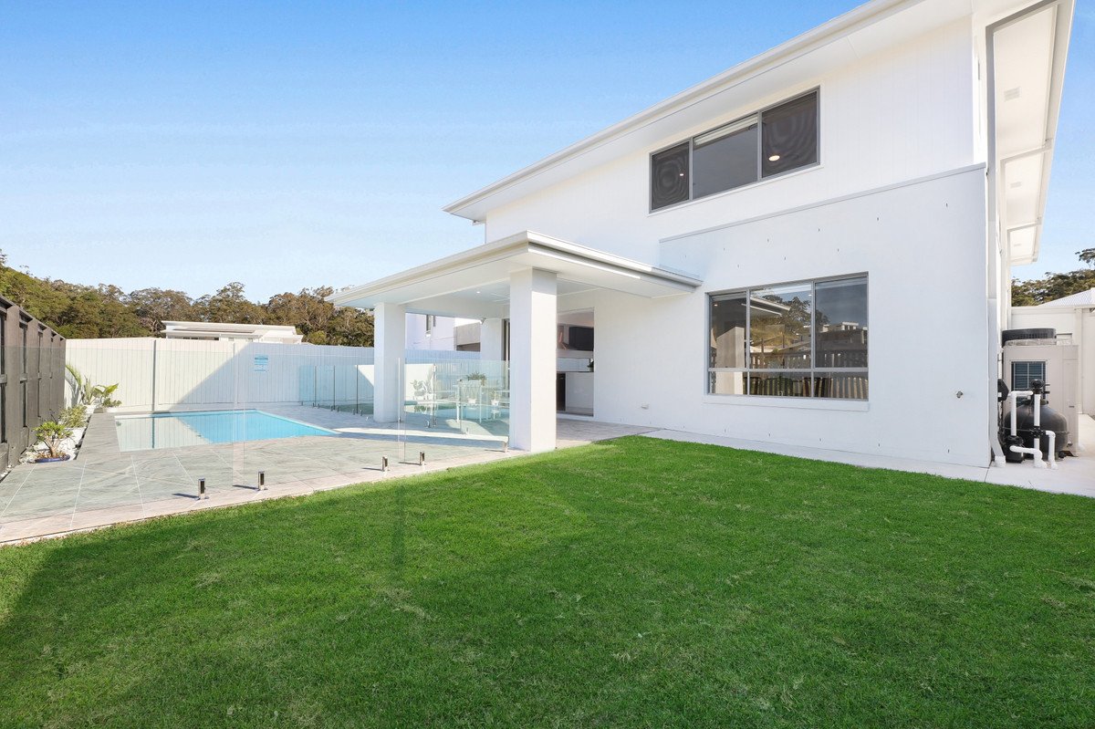 17 Suncove Court Burleigh Heads 13