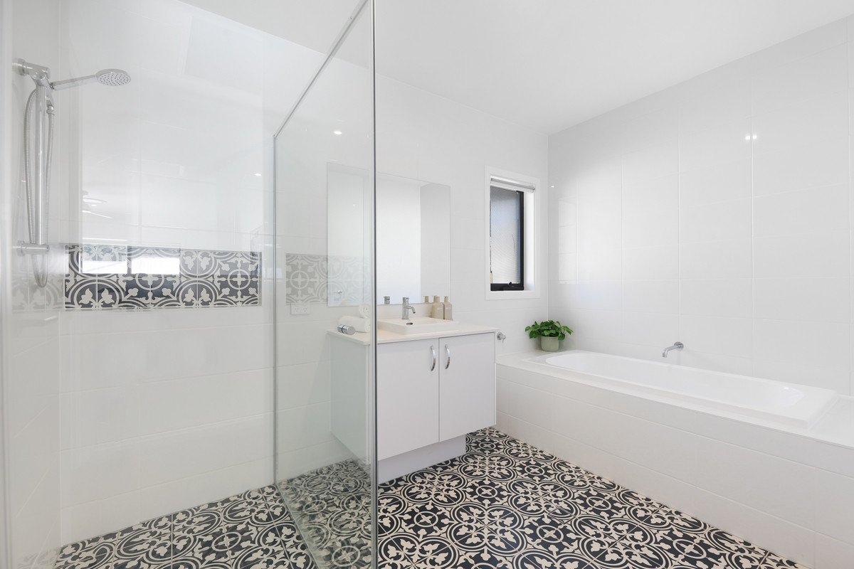 17 Suncove Court Burleigh Heads 24