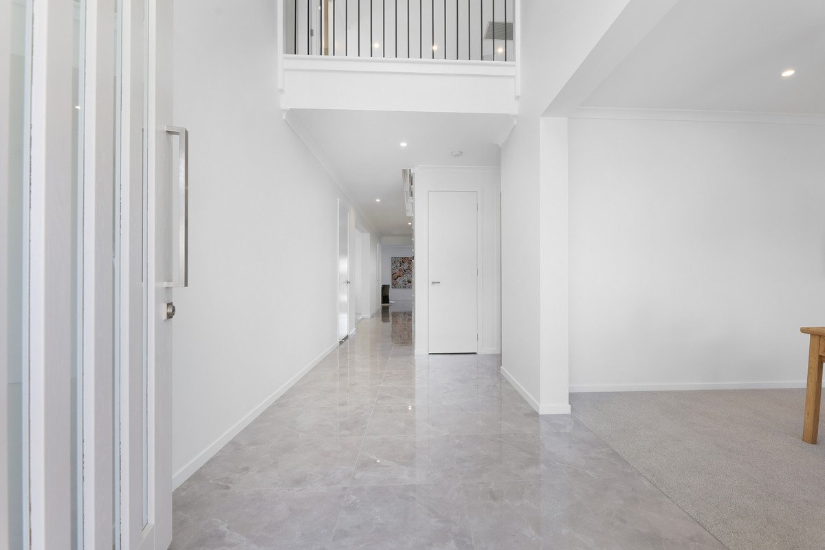 17 Suncove Court Burleigh Heads 27