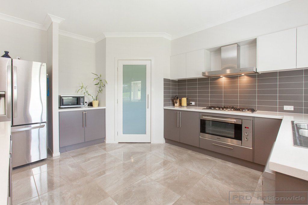 17 Sutton Grove BRANXTON 4