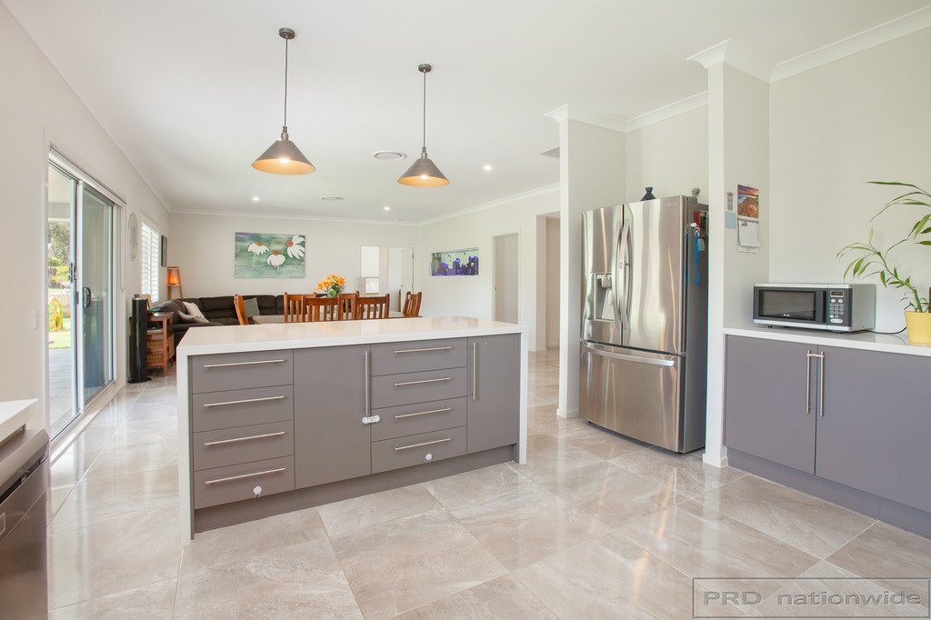 17 Sutton Grove BRANXTON 6