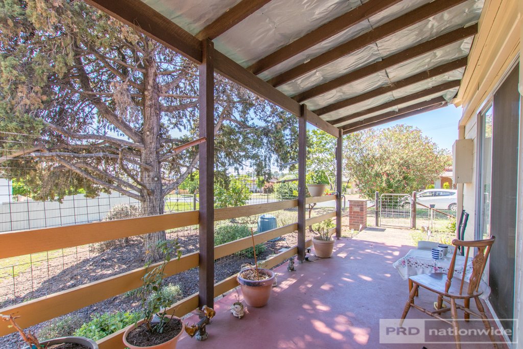 17 Sydney Street TUMUT 2