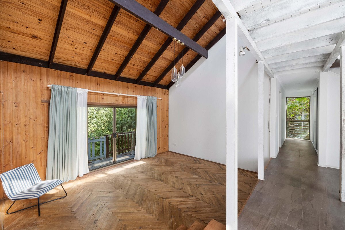 17 Tanjenong Street Burleigh Heads 2