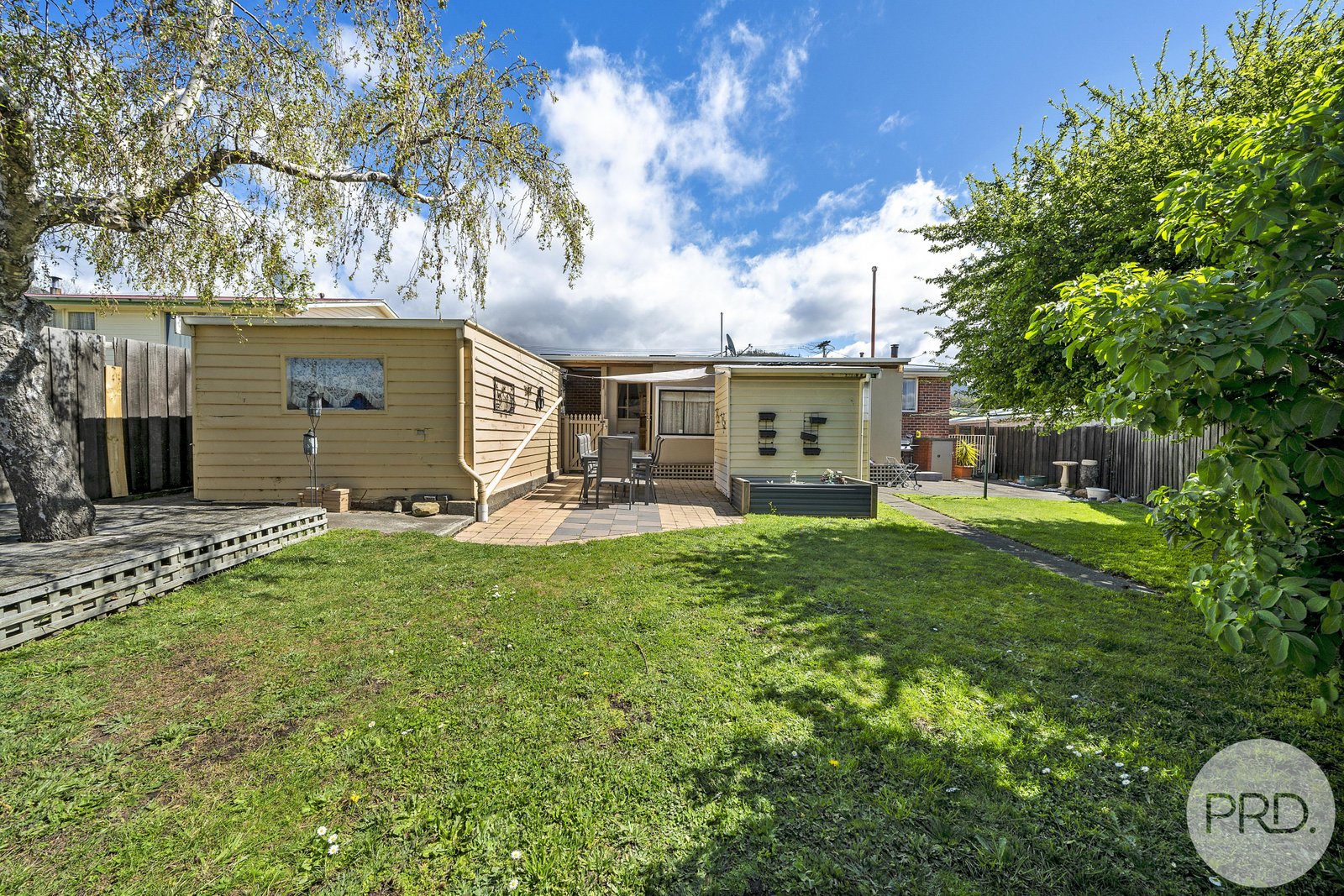 17 Taree Street CHIGWELL 19