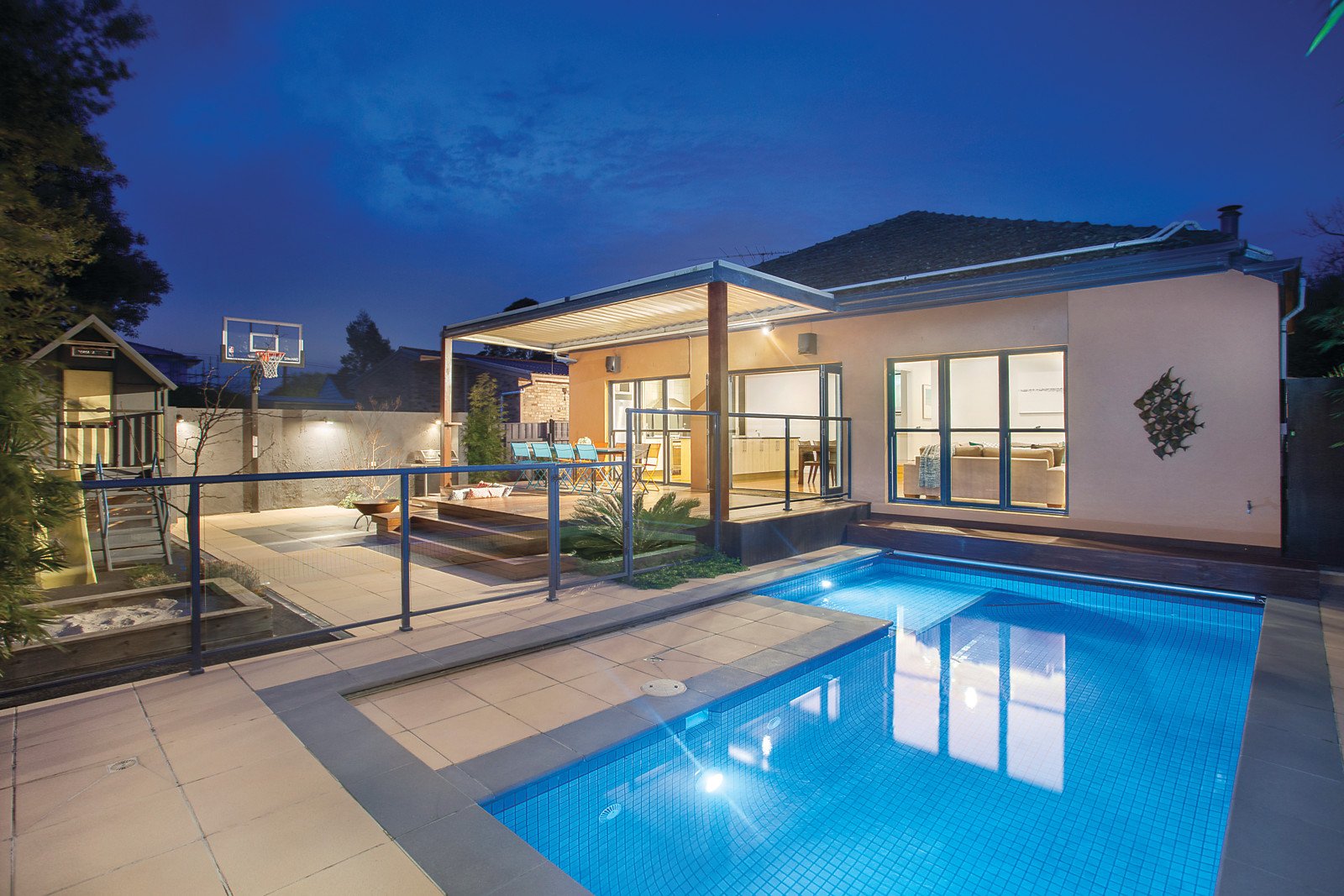 17 Tatong Road, Brighton East, VIC