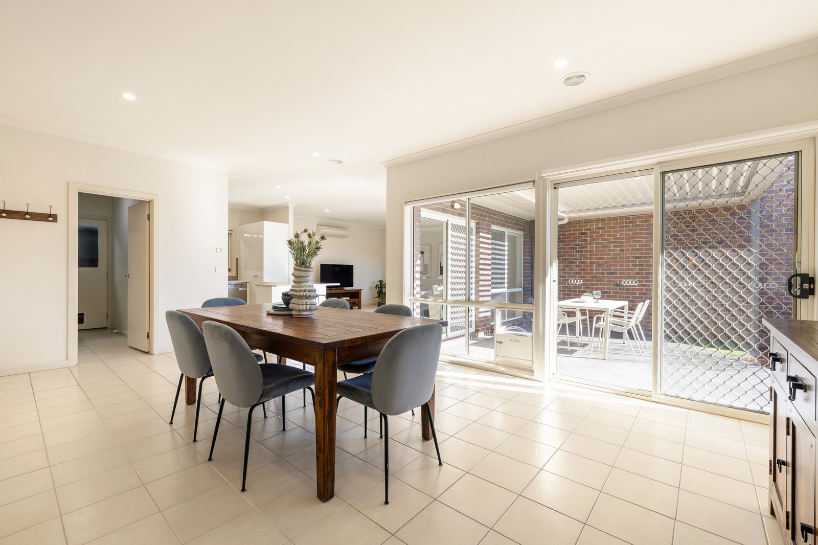 Gallery: 17 Teck Street