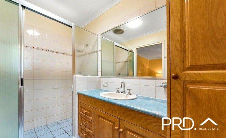 17 Tekapo Street BROADBEACH WATERS 7