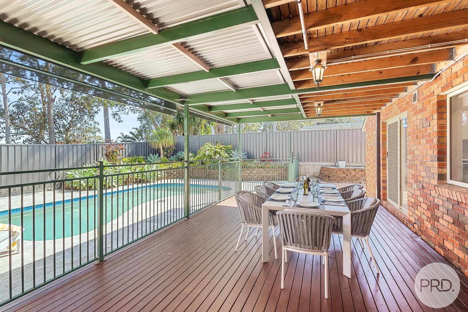 17 The Breakwater  CORLETTE 16