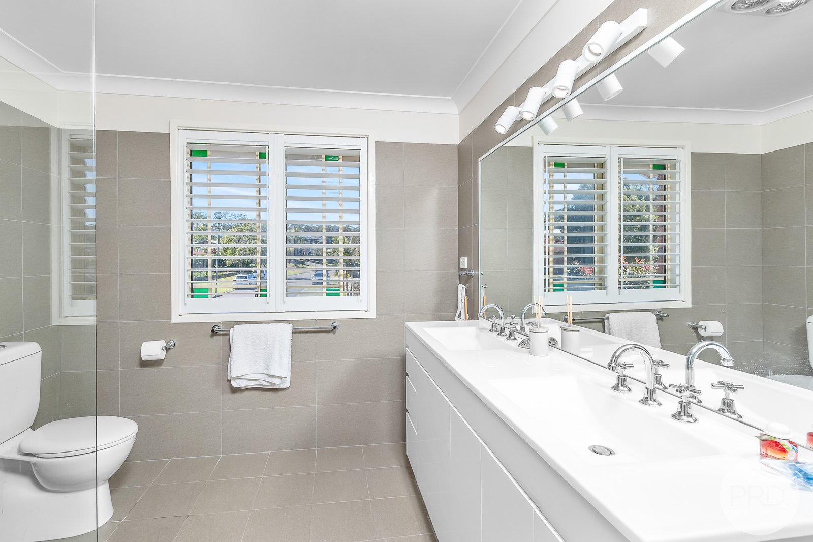 17 The Breakwater  CORLETTE 20