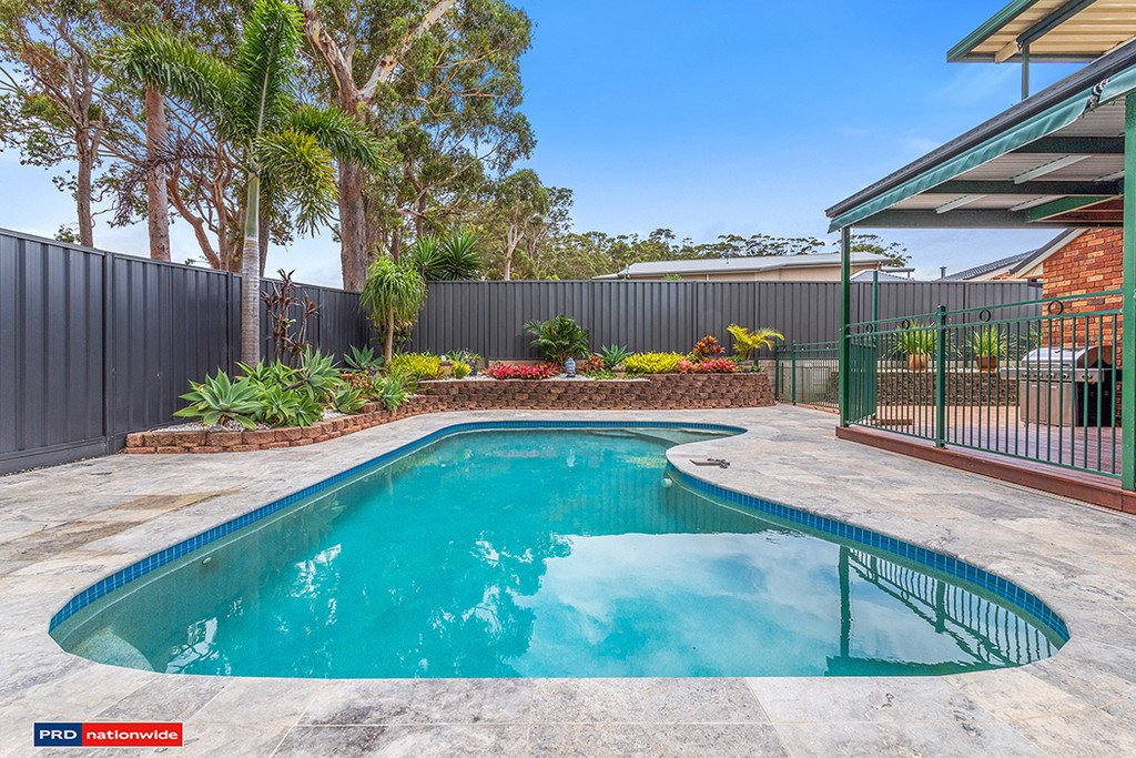 17 The Breakwater  CORLETTE 2