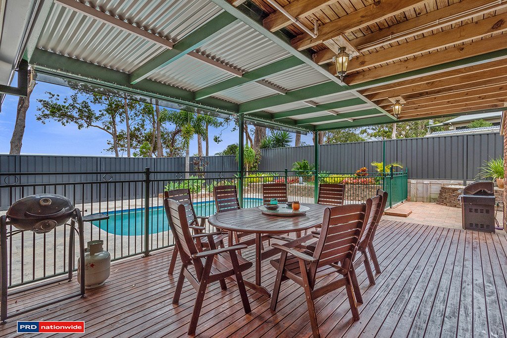 17 The Breakwater  CORLETTE 10