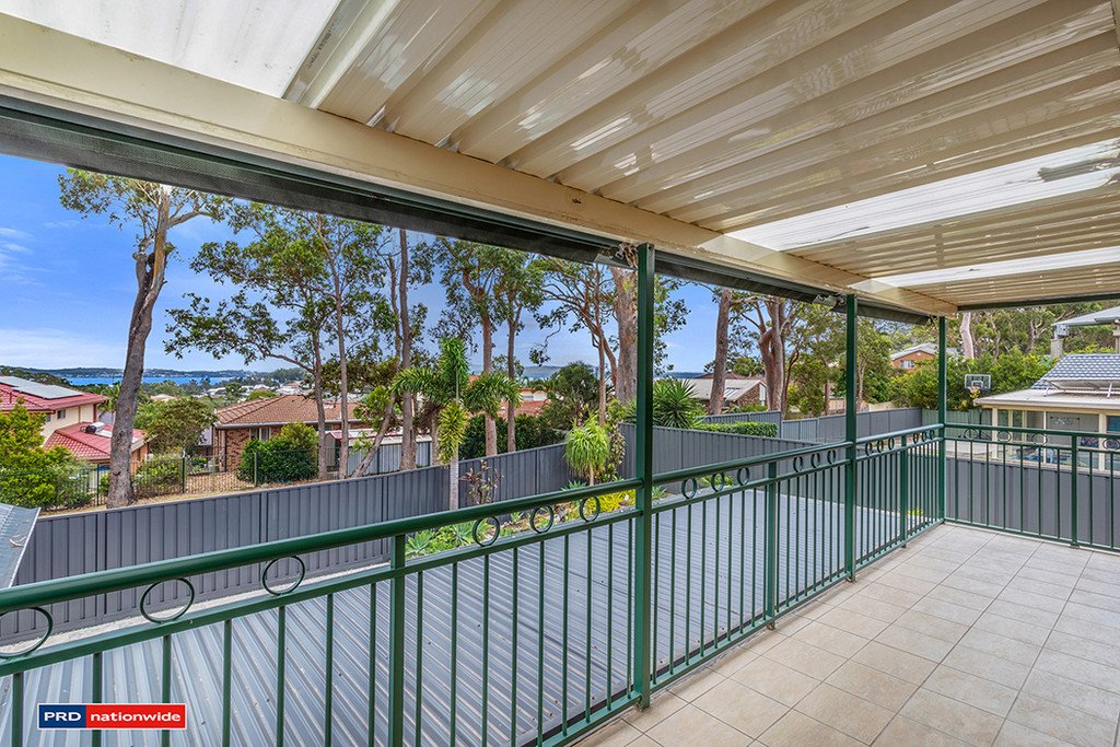 17 The Breakwater  CORLETTE 14