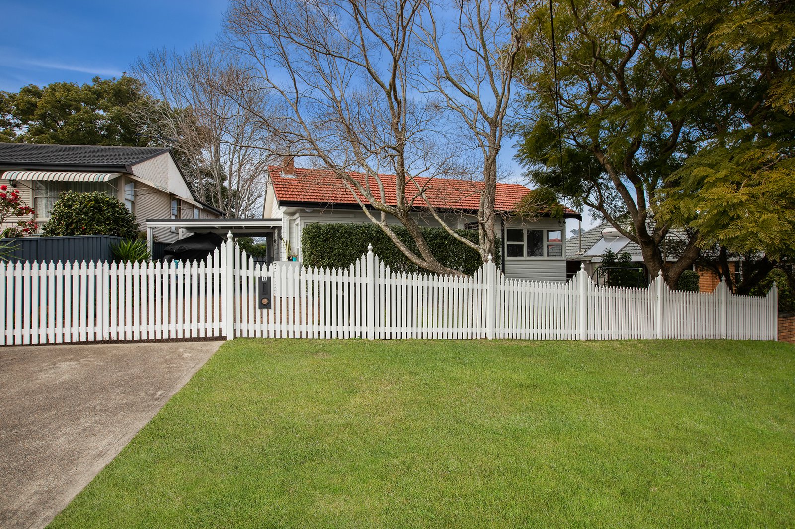 17 Thompson Street EAST MAITLAND 1