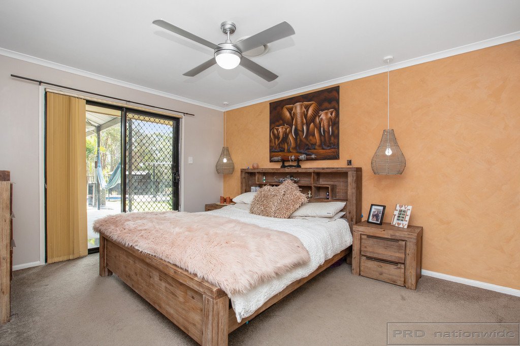 17 Thornbill Grove THORNTON 12
