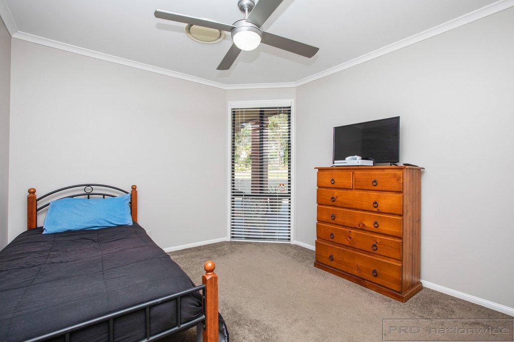 17 Thornbill Grove THORNTON 14