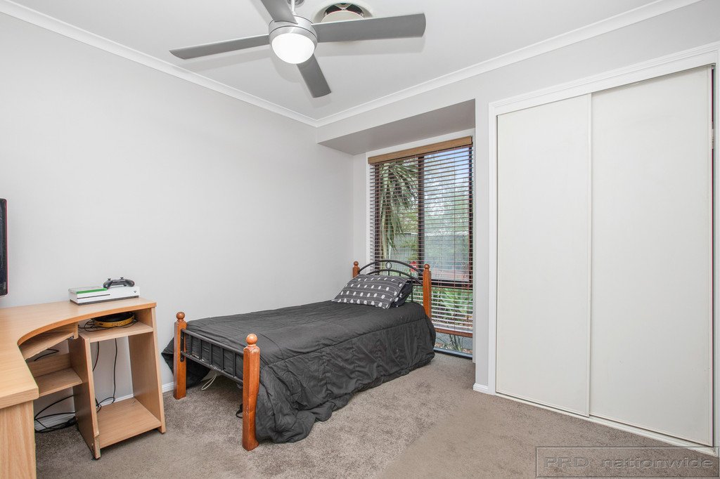 17 Thornbill Grove THORNTON 15