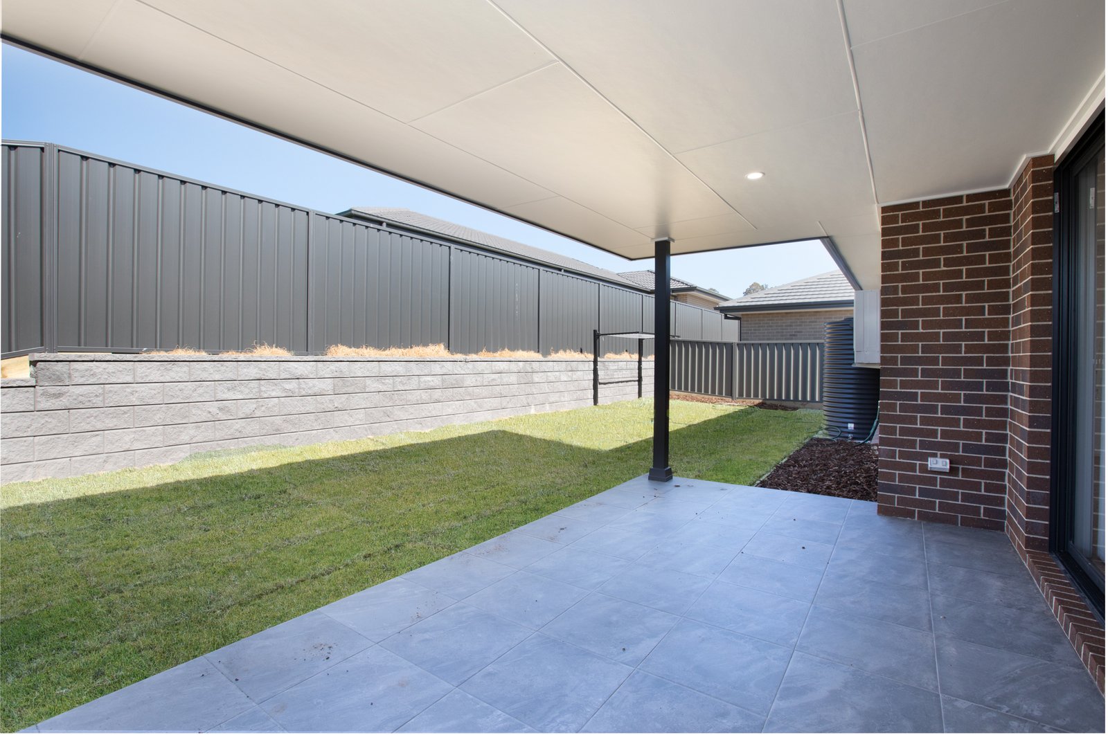 17 Thorncliffe Avenue THORNTON 6
