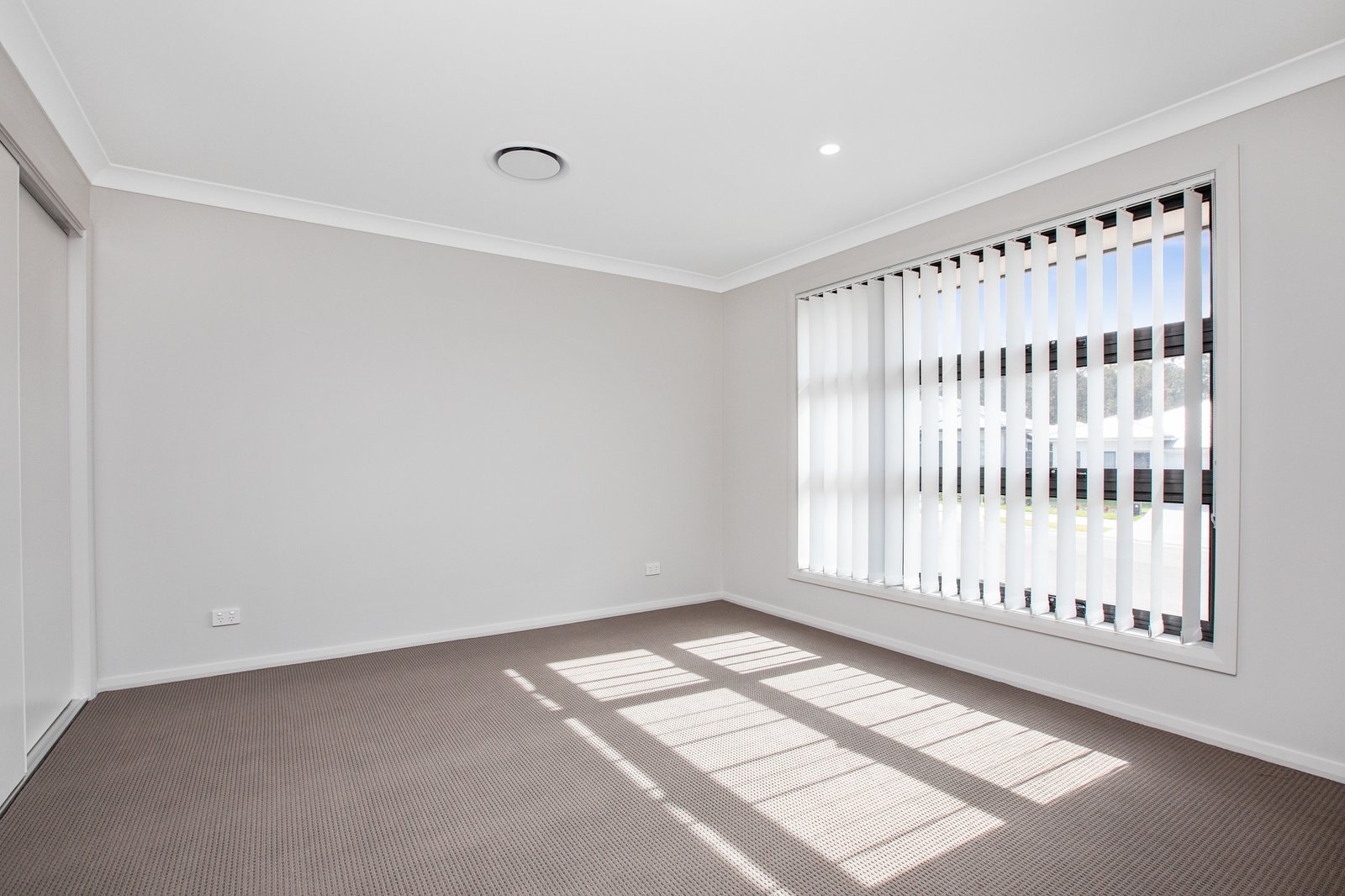 17 Thorncliffe Avenue THORNTON 8