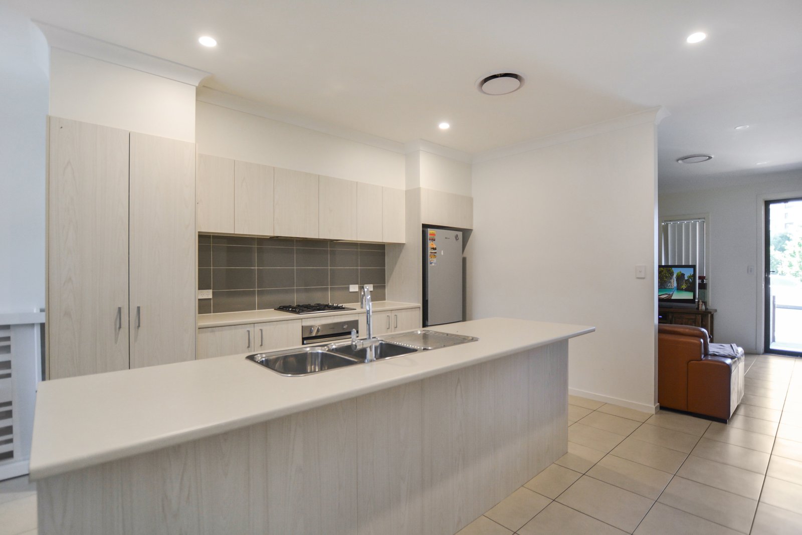 17 Thornton Dr  Penrith 2