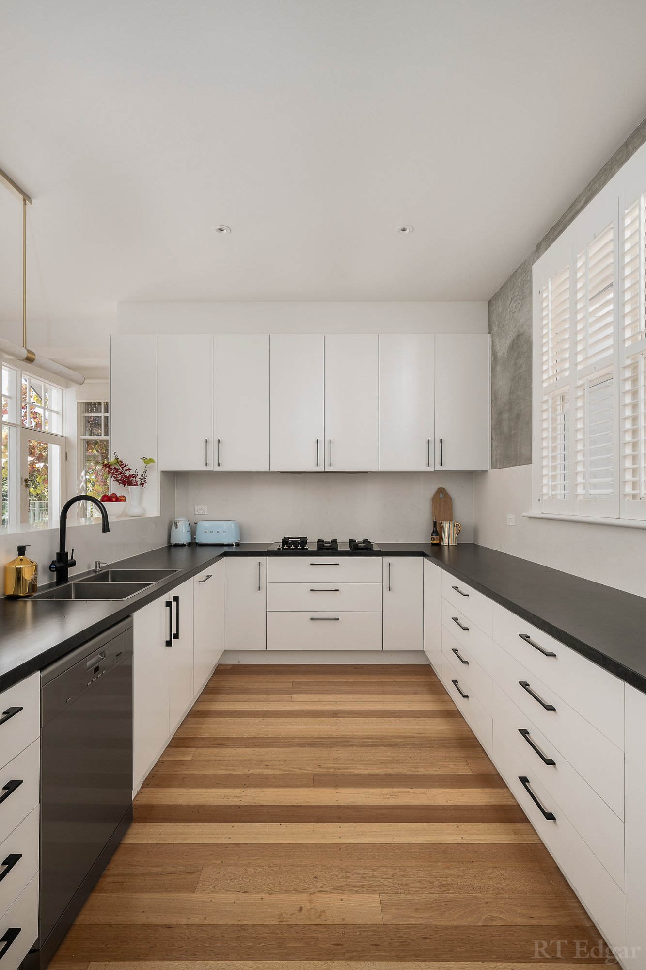 Real Estate and Property in 17 Toorak Avenue, Toorak, VIC