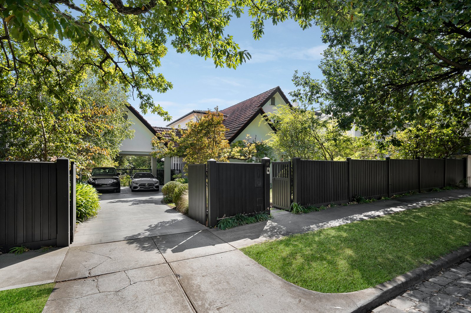 Real Estate and Property in 17 Toorak Avenue, Toorak, VIC