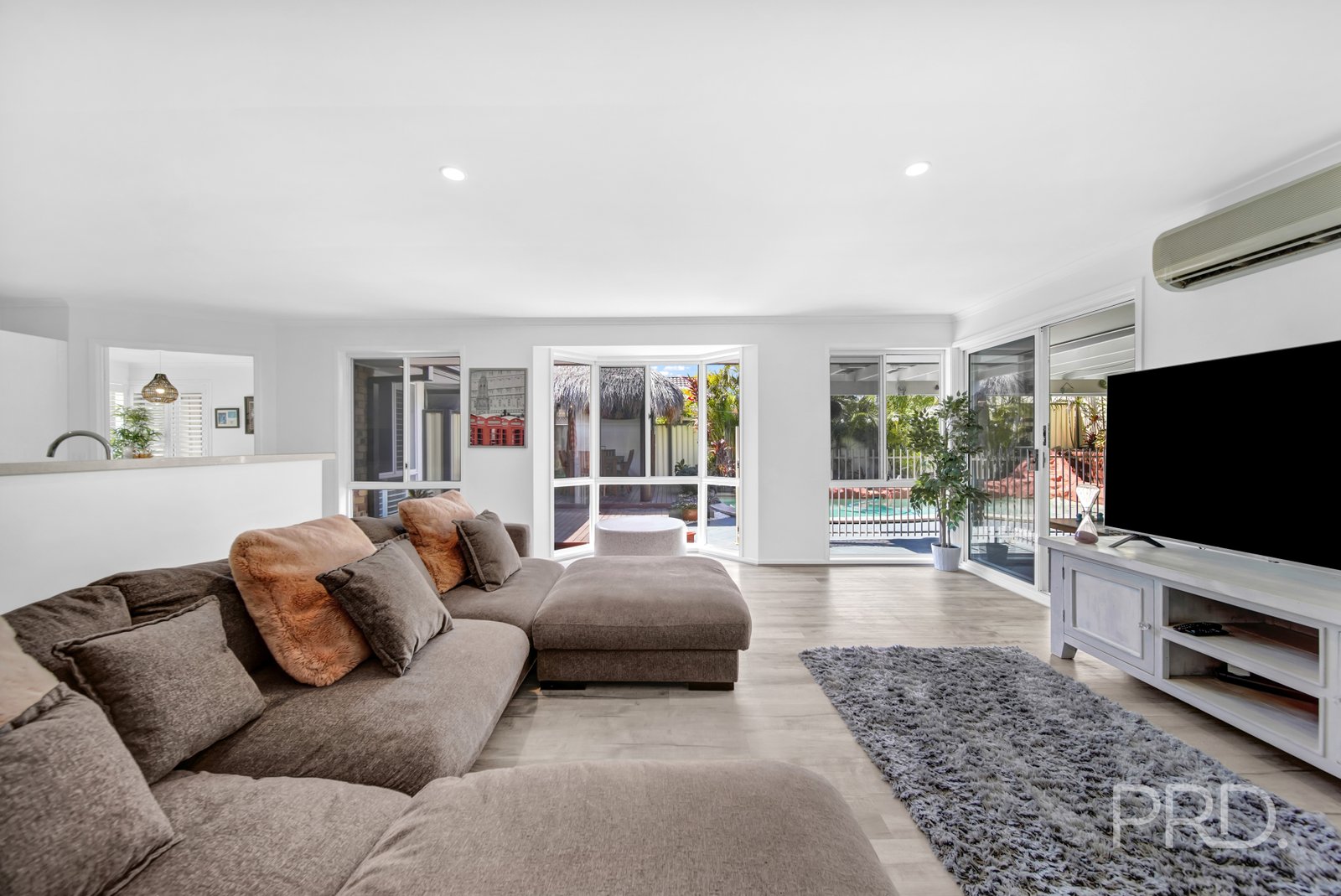 17 TOURIGA Street THORNLANDS 23