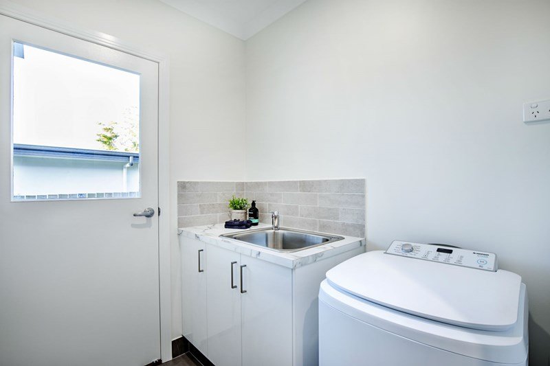 17 Trader Crescent CANNONVALE 13