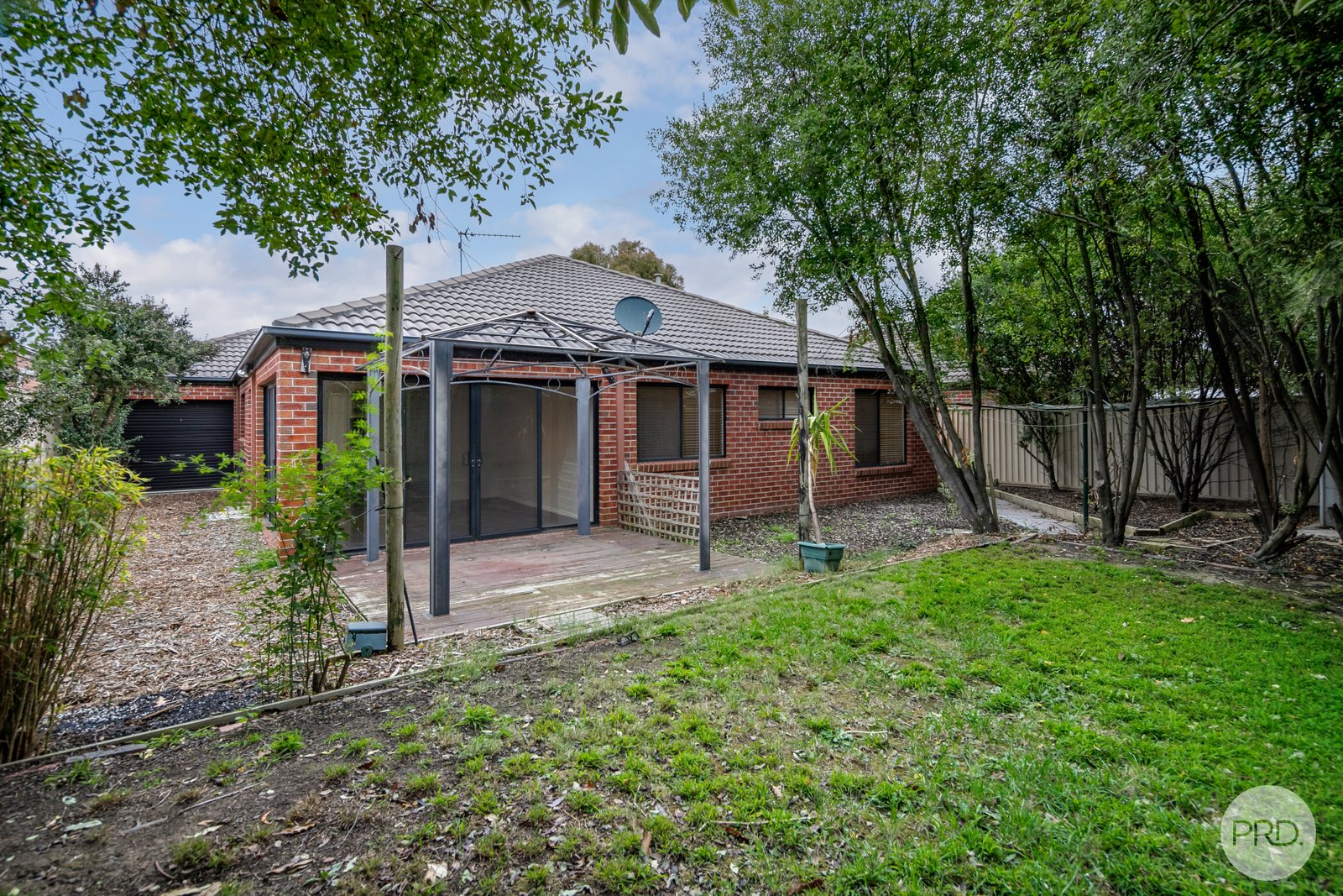 17 Tulloch Rise CANADIAN 15