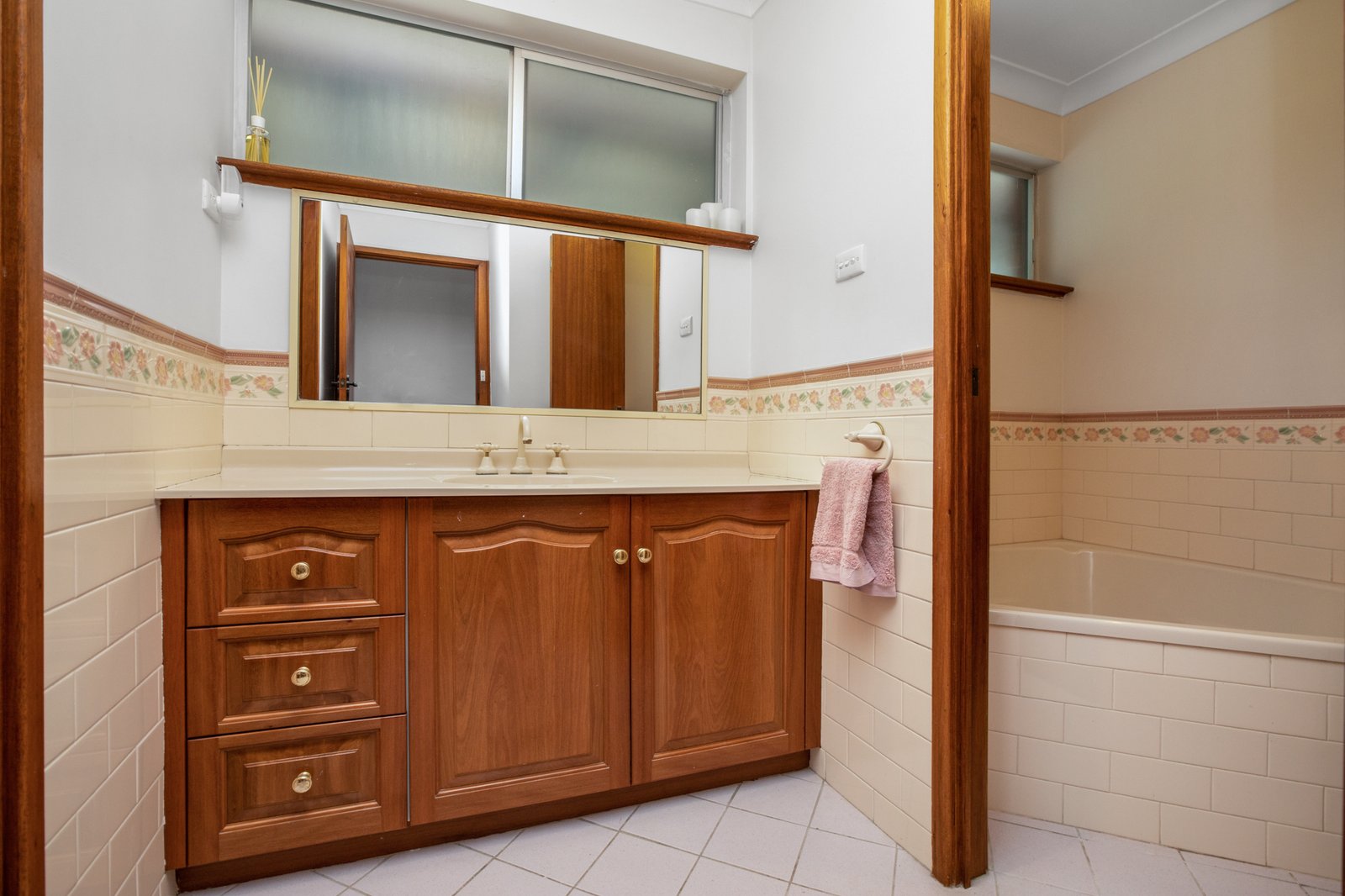 17 Turnbull Drive EAST MAITLAND 16