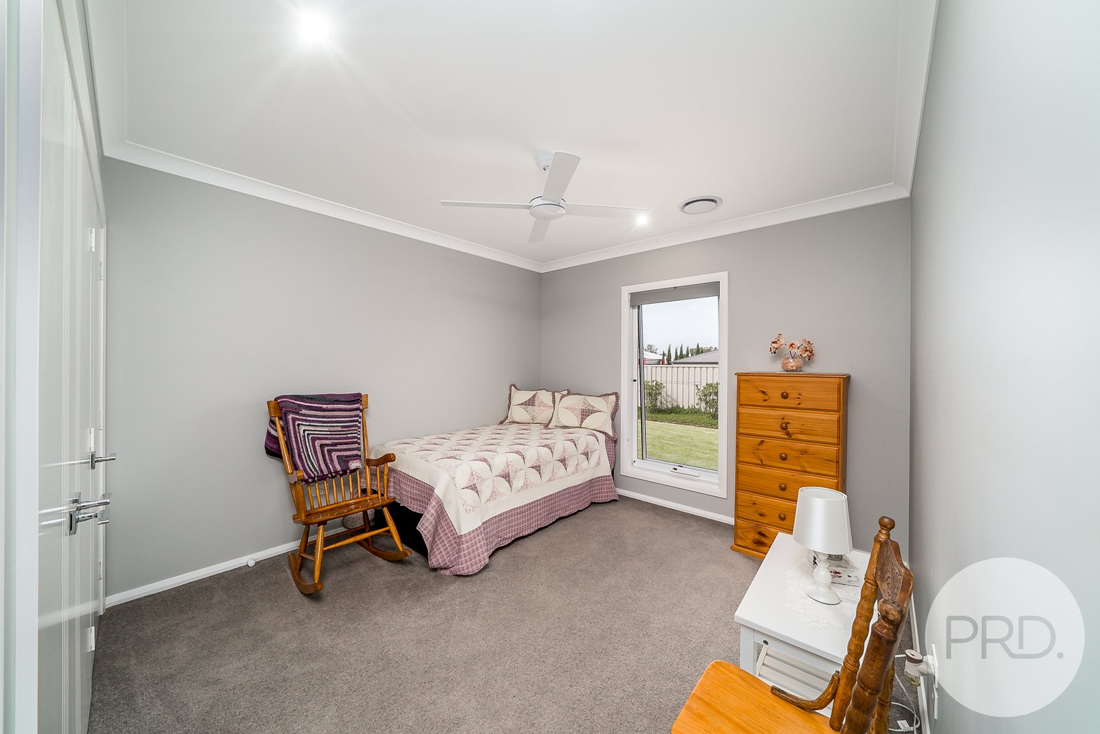 17 Turramia Crescent GOBBAGOMBALIN 13