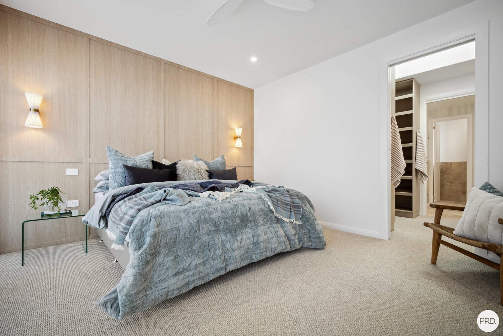 17 Unaipon Street LLOYD 16