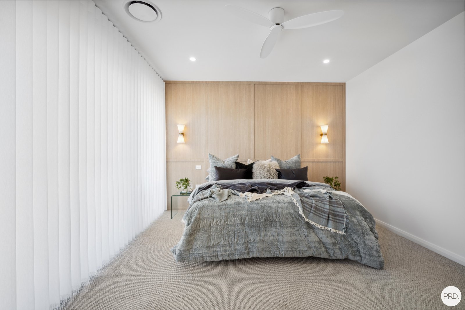 17 Unaipon Street LLOYD 17