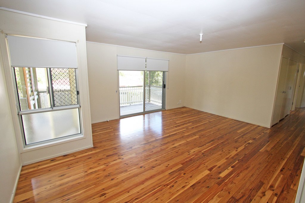 17 Verdelho Way MOLENDINAR 3