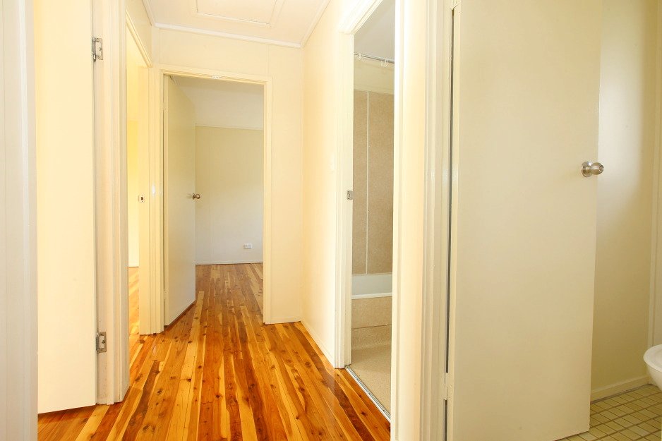 17 Verdelho Way MOLENDINAR 9